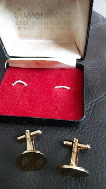 Vintage Diamond Cut 22ct Gold Plated Cufflinks Made in England.