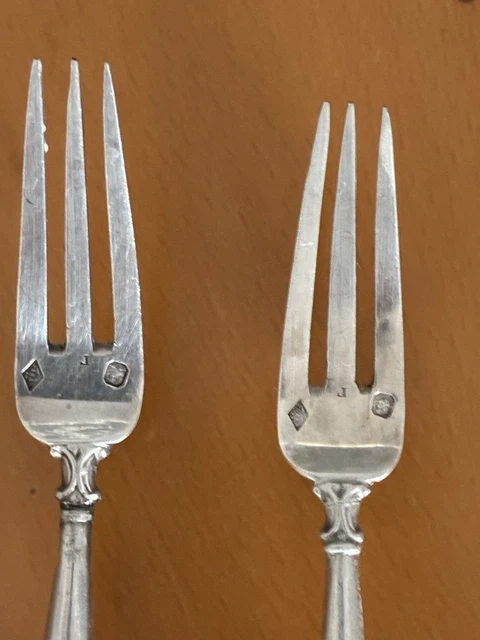 ANCIENNE FOURCHETTE POISSON Gateau Pain Nacre Metal Argente Poinçons Epns EUR 29,00 - PicClick FR