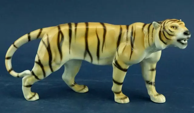 Goldscheider Lavergne Keramikskulptur Tiger katzenartig Tier XX Österreich Wien