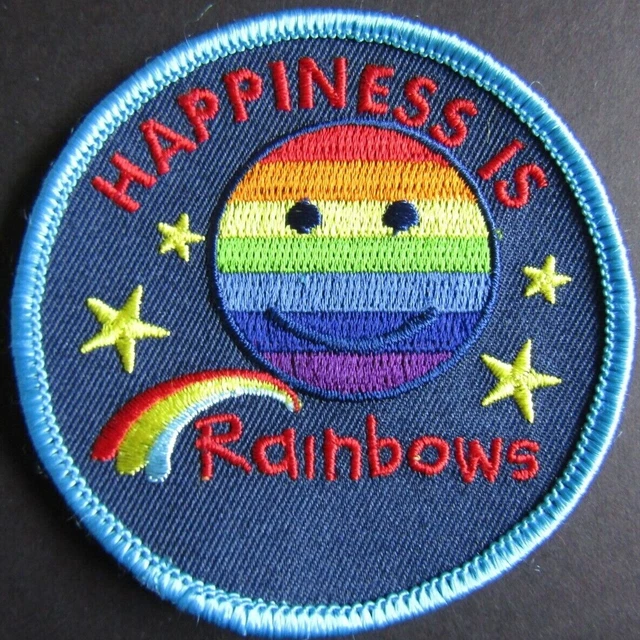 RAINBOW/BROWNIE/GUIDE HAPPINESS IS Rainbows Fun Badge EUR 4,93