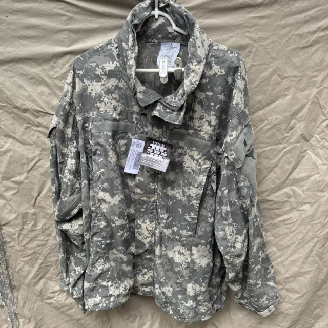 USGI ECWCS ACU Gen III Level 5 Soft Shell Cold Weather Jacket - LARGE-REG