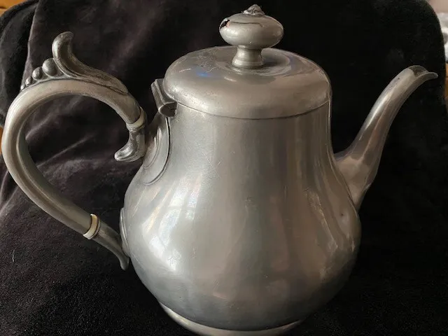Antique Sheffield  James  Dixon  A Sons  51884   Pewter  Tea / Coffee  Pot