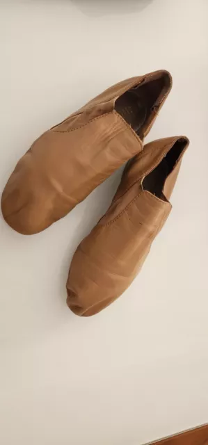 BROCH girls jazz shoes Tan Colour Size 3/4