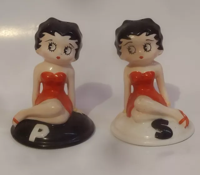 Betty Boop Salt and Pepper Set