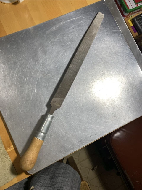 Disston Porter - Flat Bastard File with  Wooden handle