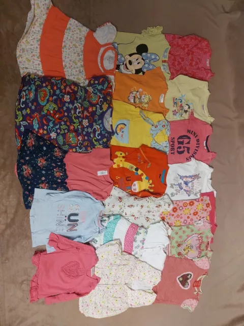 Schöne Mädchenkleidung Babykleidung Grösse 74/80, Großes Paket, 36 Teile! Disney