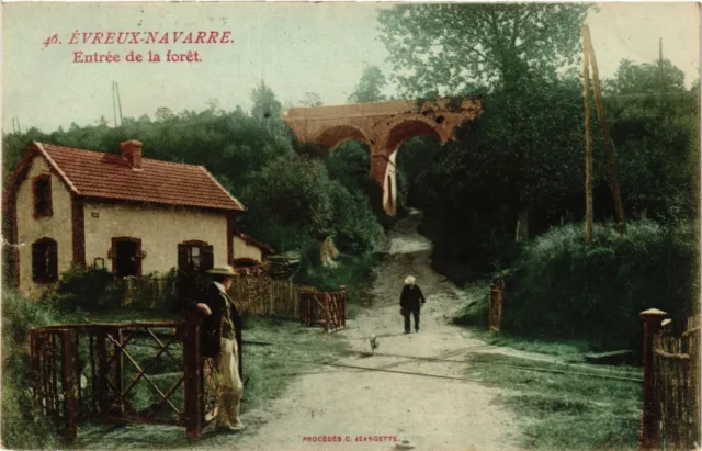 CPA ÉVREUX-Navarre - Entrée de la Foret (297249)