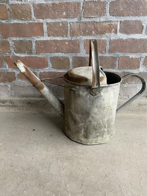Vintage 6L APEX Galvanized Watering Can holds water 2 handles garden feature 2