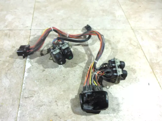 2008 Harley Davidson Flhtcuse3, Inner Fairing Cap Switches & Wiring (Ops7046)