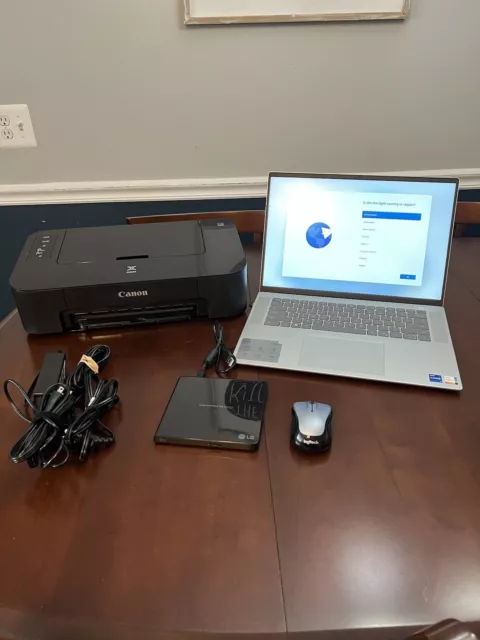 dell inspiron 16 - 5620 laptop and accessories
