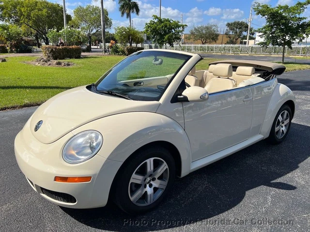 2006 Volkswagen New Beetle Convertible 2.5L Automatic 2006 Volkswagen New Beetle Convertible 2.5L Automatic