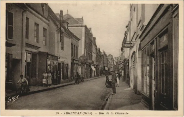 CPA Argentan Rue de la Chaussee FRANCE (1053817)