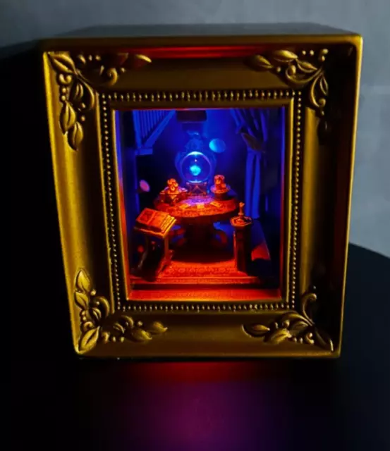 DISNEY PARKS GALLERY OF LIGHT- Madam Leota Haunted Mansion by Olszewski