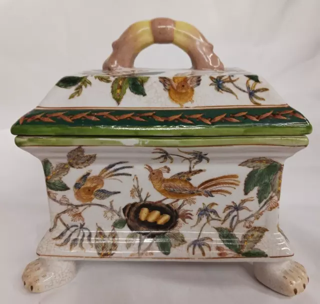 VINTAGE WONG LEE WL 1895 Footed Porcelain Chest w/ Lid Chinese Cracked ...