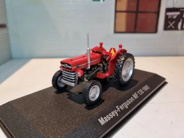 Massey Ferguson MF 135 Tractor 1965 1:43 Classic Hachette Scale Model