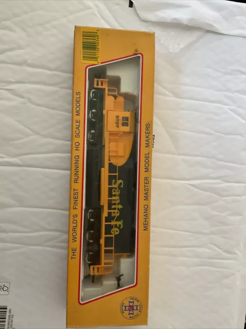 mehano ho scale SANTA FE SD-40 #5707 Power Locomotive Brand New