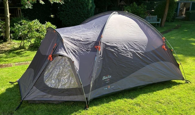 BLACKS CONSTELLATION SERIES 2 Cygnus 2 Person Tent Excellent Cond