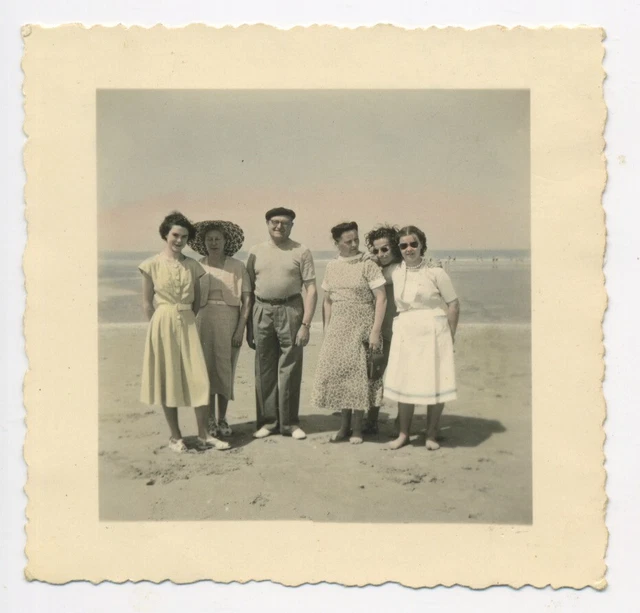 Vintage Original Colorized Tinted Family Beach Sand Photo - SA847