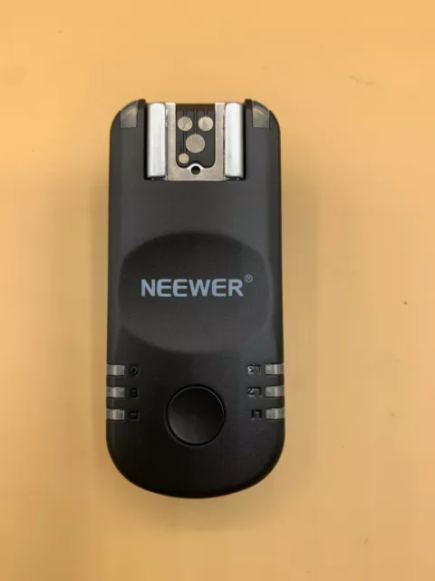 Neewer DSLR Camera Shutter Release Wireless Remote Control Transmitter Receiver