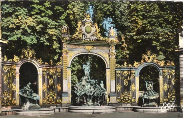 *4470 cpsm Nancy - Place Stanislas