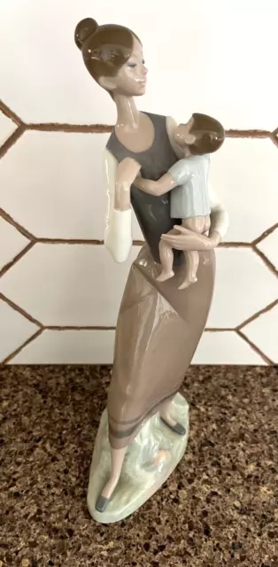 Vintage Lladro Mother And Child Porcelain Figurine #4701