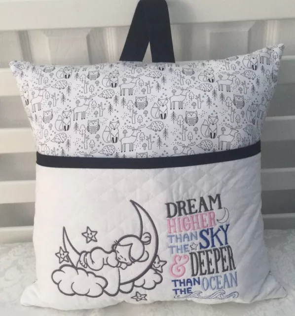 Almohada de bolsillo para bebé. Lectura/libro/almohada. Almohada para bebé blanca y negra de 16""X16"".