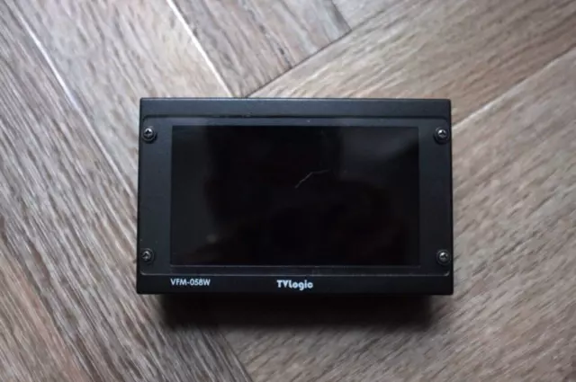 TV Logic Monitor - Model VFM-058W