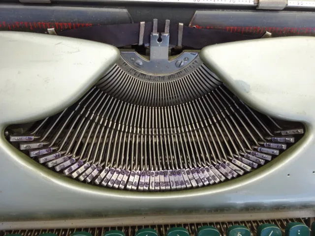 Schreibmaschine Kofferschreibmaschine Groma Kolibri 2