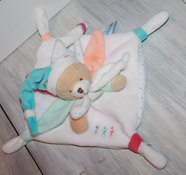 DOUDOU et COMPAGNIE OURS UNICEF PLAT  BLANC   BONNET BLEU  NEUF