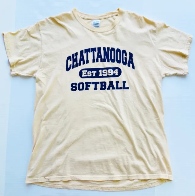 VTG Chattanooga Softball Est 1994 T-Shirt Men's Large Gildan Ultra
