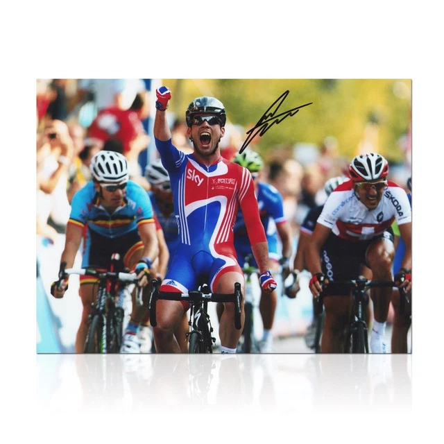 Mark Cavendish Signed Cycling Photo: World Champion Mark Cavendish Signed Cycling Photo: World Champion