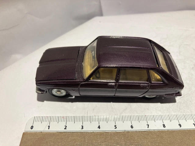 Ancienne Voiture Miniature Dinky Toys - Renault 16 Référence 537 - Occasion Collection