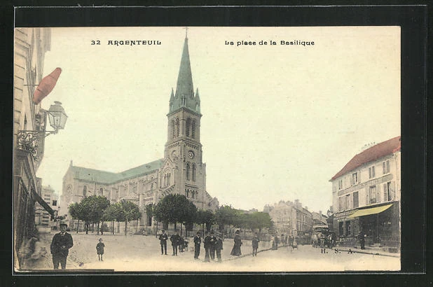 CPA Argenteuil, the Place de la Basilica