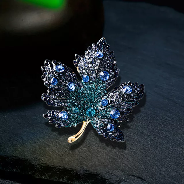 Vintage bleu feuille d'érable strass cristal pendentif femme broche broche 3