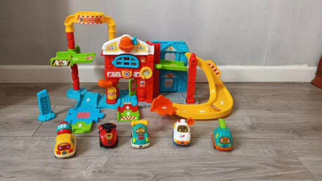Garage Interactif VTech Mon Premier Garage – Tut Tut Bolides, Jouet D'Éveil