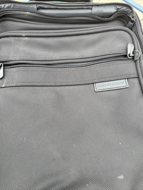 Briggs And Riley Carry On /business Bag