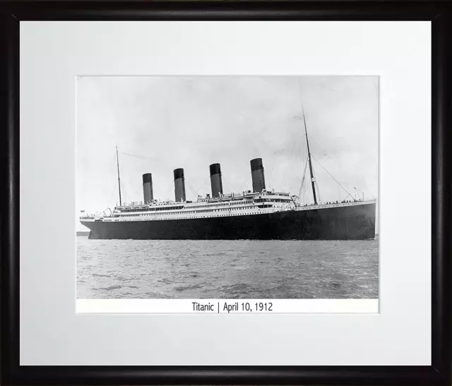 RMS Titanic White Star Line Cruise Ship Poster Print Picture or Framed Wall Art