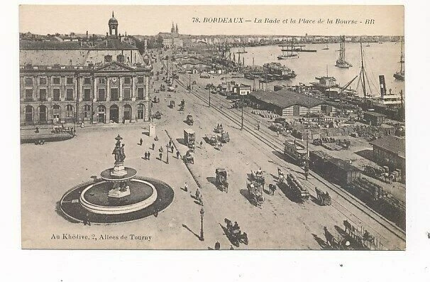 D70561 Bordeaux La Bade et la Place de la Bourse Postcard France