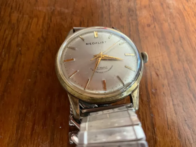 VINTAGE 1993 CHANEL Acier Matelassé Ladies Swiss Made Wristwatch
