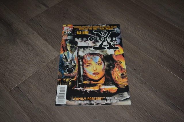 Topps Comics #20 The X-Files July 1996 "Family Portrait - Part 1: Gallery"