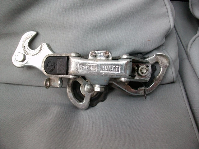 Ancien Dérailleur Vélo Huret, Avant Et Arrière, Pour Vélo Ancien Peugeot, Motobecane, Occasion