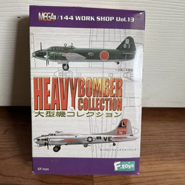 F-TOYS HEAVY BOMBER WW2 B-17G FLYING FORTRESS 1:144 Aircraft Plane