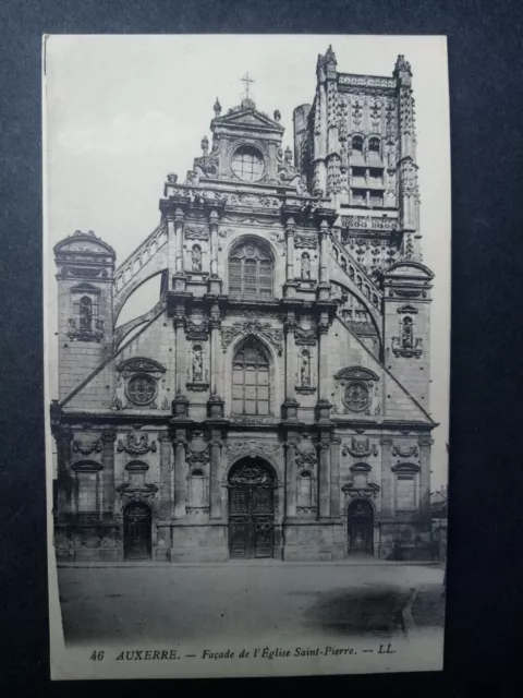 Cpa Auxerre Façade De L Église Saint Pierre