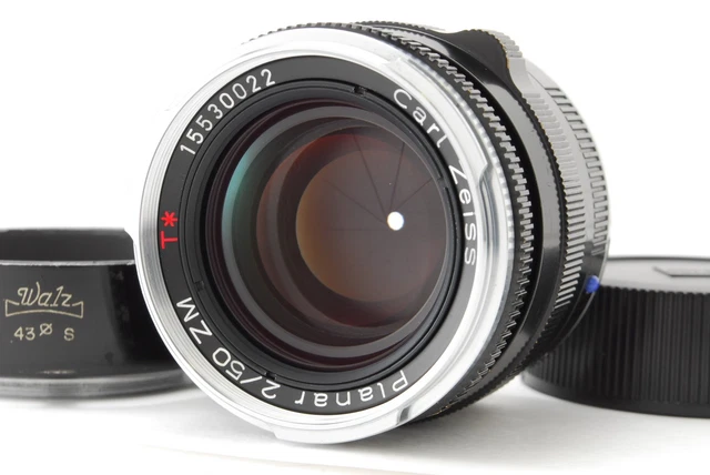 MINT W/HOOD] CARL Zeiss Planar T* 50mm f/2 ZM Black Lens For Leica