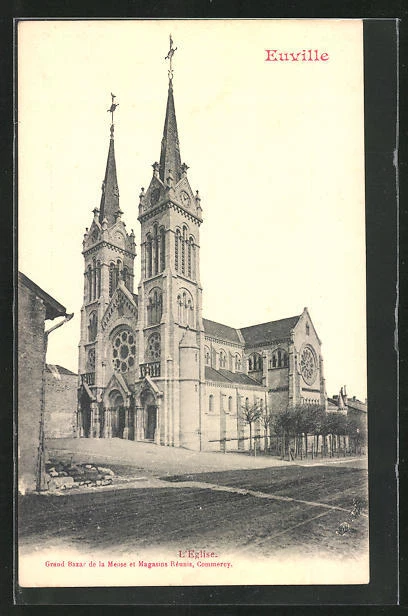 CPA Euville, L´Eglise, gesehen vue de la rue