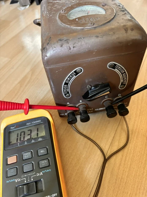 Convertisseur De Tension 220V à 110V 200W - Pour Voyage En Europe - Prise UE