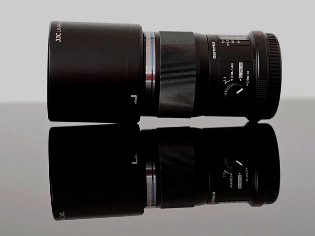 Olympus M.Zuiko ED 60 2.8 Makro incl. Zubehörpaket Geli, TOP