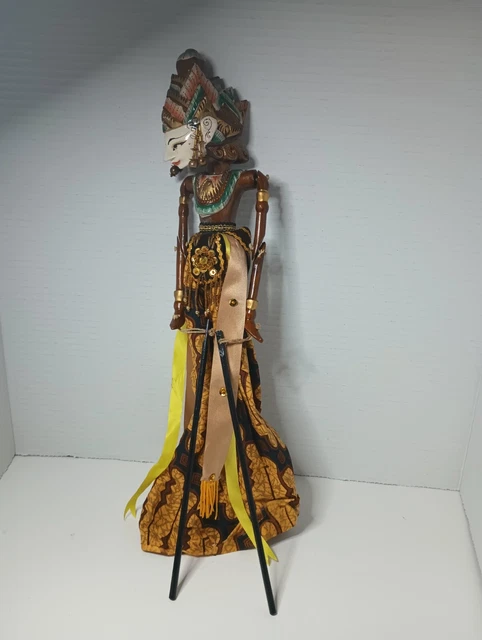 2 Vintage Wayang Golek Wooden Bali Puppet Indonesia Asian Stick Puppets 9.5”