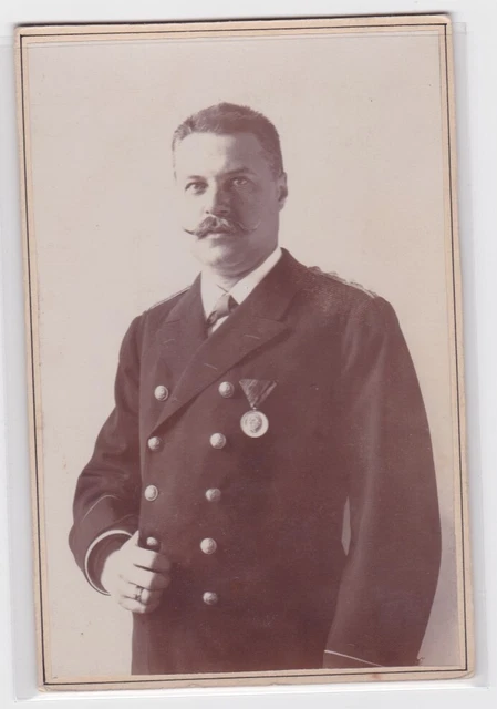 904084 Kabinett Foto Soldat / Offizier mit Orden an Uniform