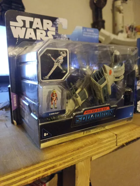 Star Wars Micro Galaxy Squadron Series 5 - B-Wing With Pilot
